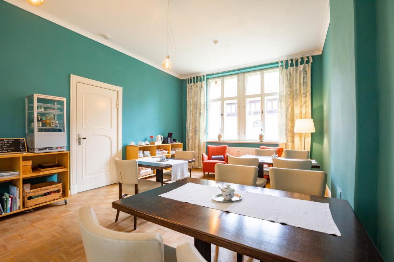 Kavaliershaus Krumke - Gaestehaus Im Schlosspark - Schluesselbox - Kein Tv Hotel Bagian luar foto